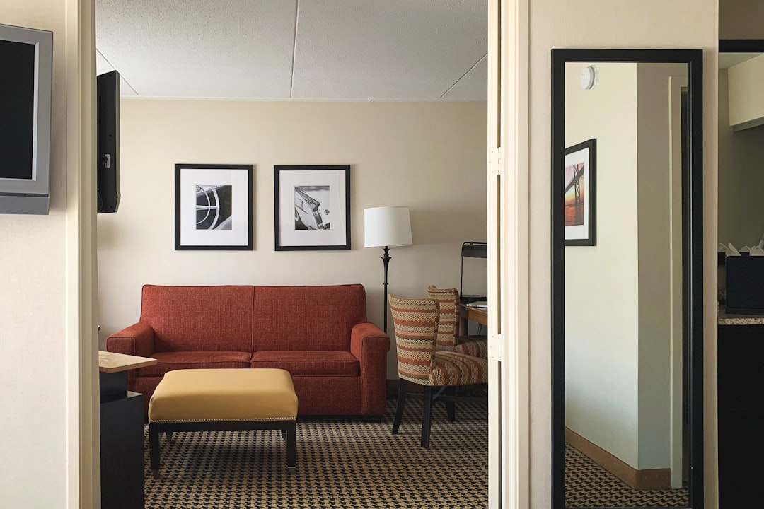 Suite boutique hotel con arredo raffinato — hospitality